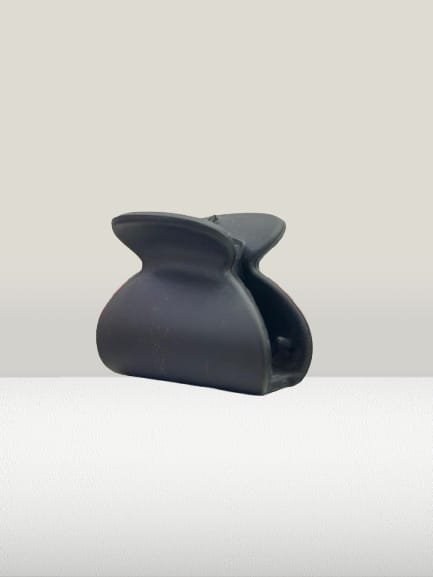 Matte Black Hair Claw Clip – Minimalist Strong Hold Hair Clutcher for Women | Stylish Everyday Hair Accessory