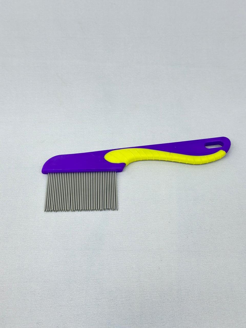 Fine-Tooth Metal Hair Comb with Anti-Slip Handle – Professional Styling & Detangling Comb